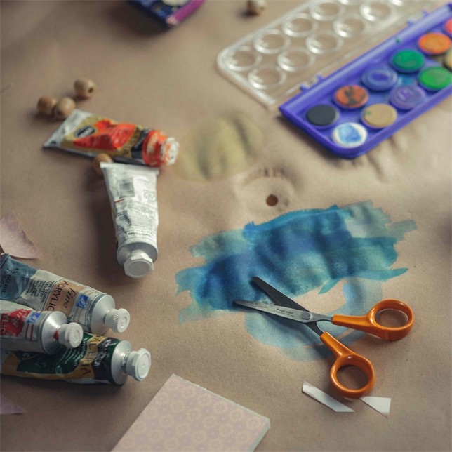 Schul- und Bastelschere