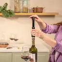 Weinpumpe schwarz (1 Pumpe, 2 Wein Stopper) Faltschachtel