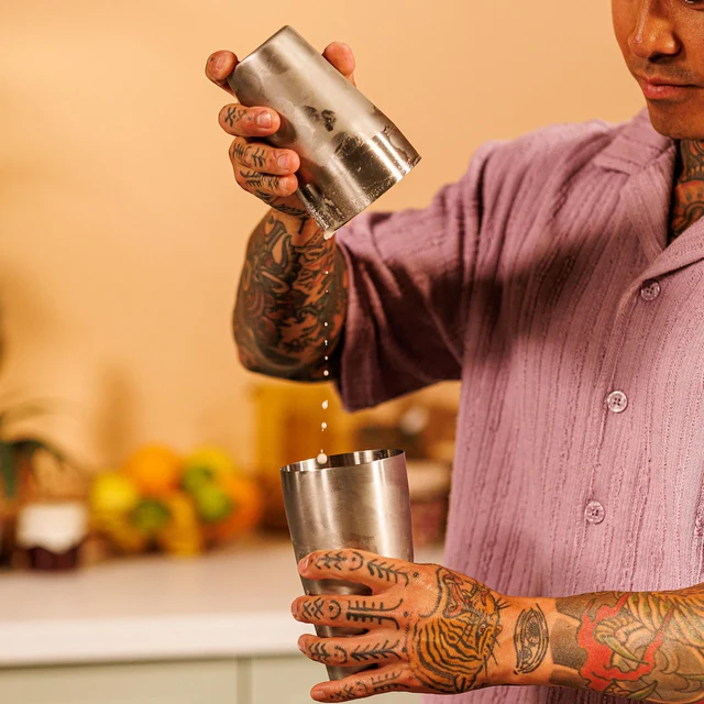 Tin on Tin Cocktail Shaker Edelstahl 700/500ml, Faltschachtel