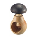 9 Nussknacker »Holzi«, im Display