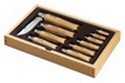 Vitrine 10 Klappmesser aus Edelstahl