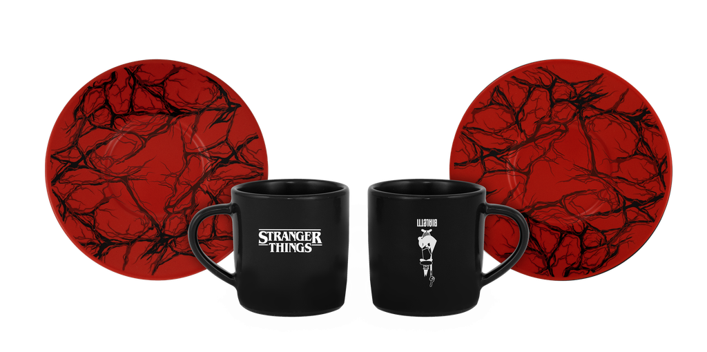 2 Tassen mit Untertassen Stranger Things